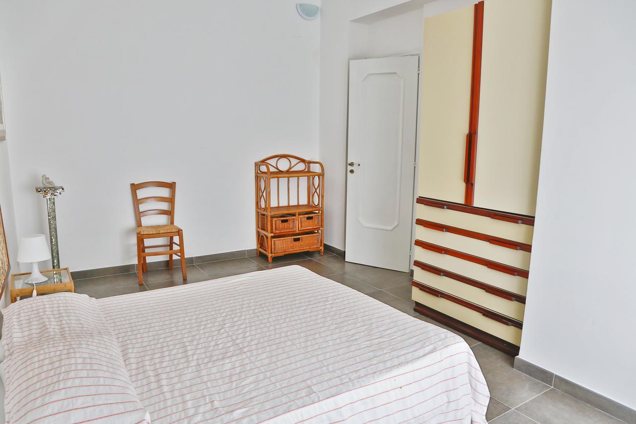 Family House - By Vacation Service Cefalù Exteriér fotografie